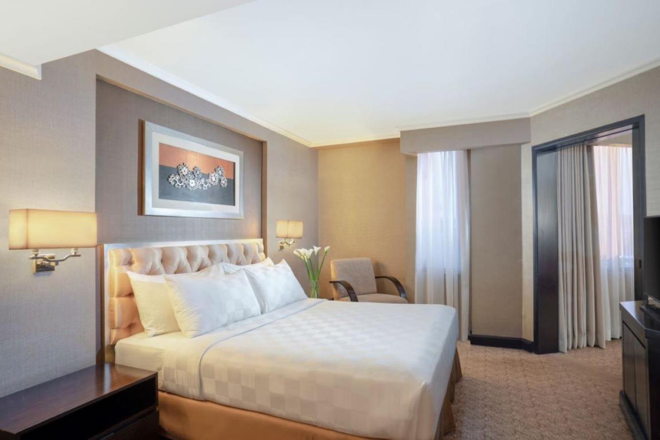 Junior Suite,1565150971:JPEG
